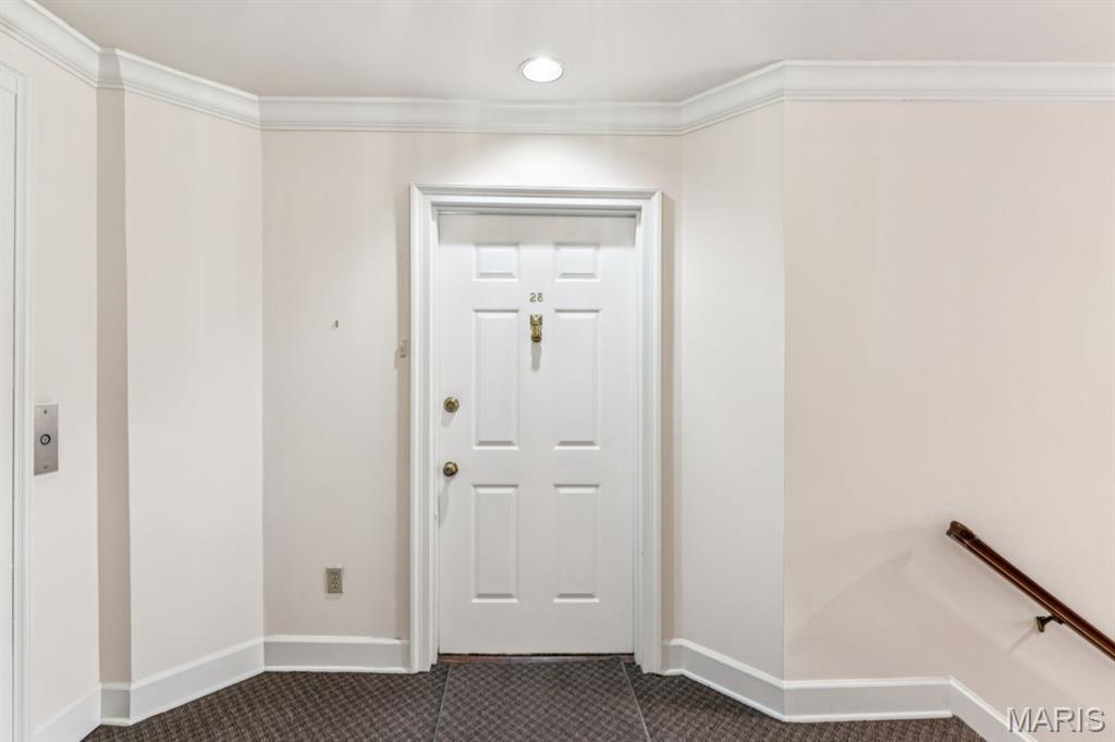 Country Club Terrace Condo - Residential