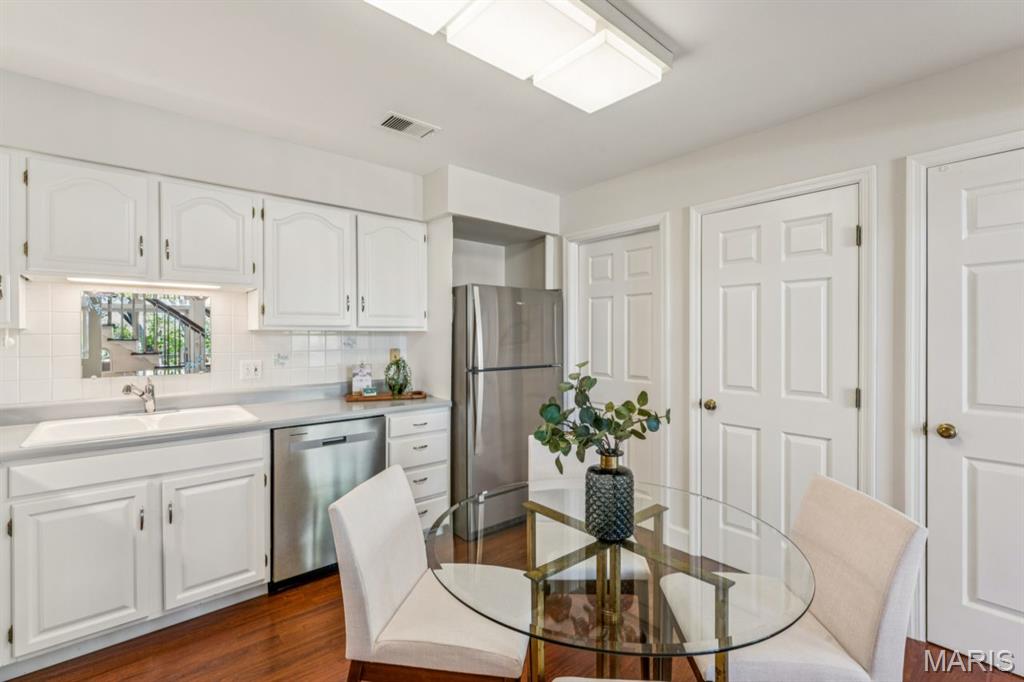 Country Club Terrace Condo - Residential