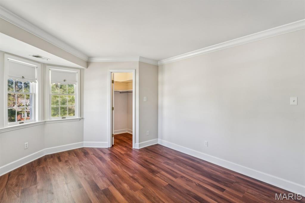 Country Club Terrace Condo - Residential