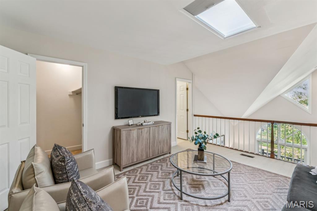 Country Club Terrace Condo - Residential