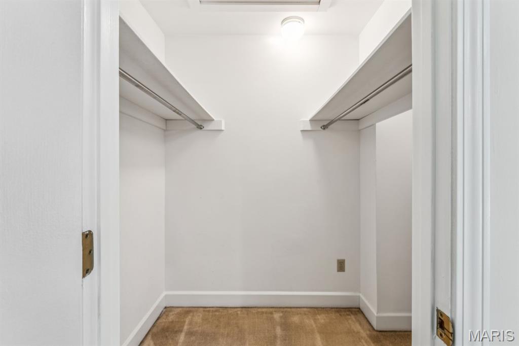 Country Club Terrace Condo - Residential