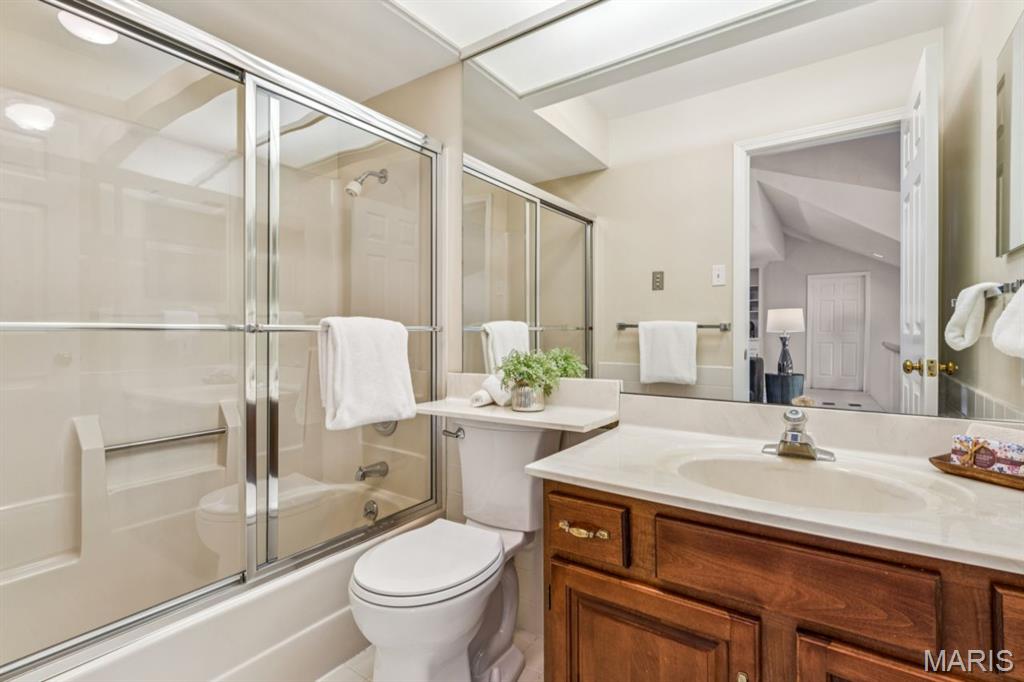 Country Club Terrace Condo - Residential