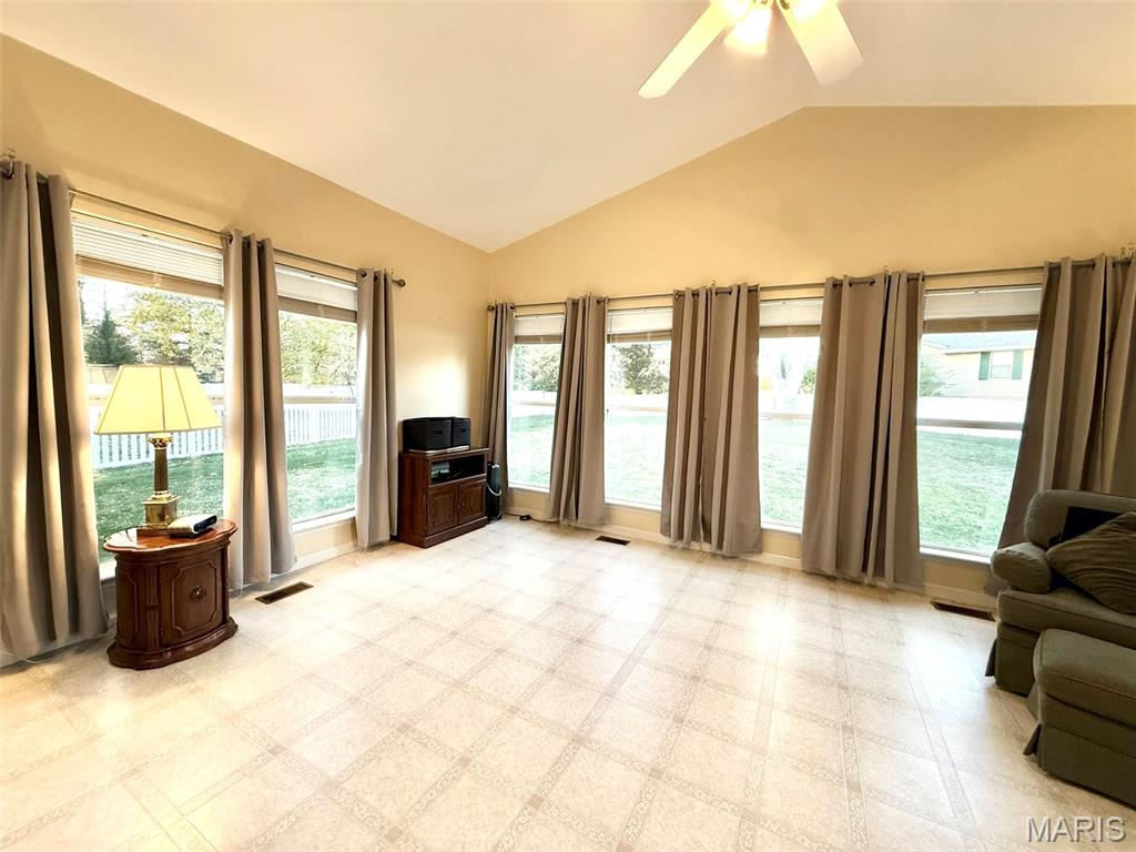 814 Summit Glen Court