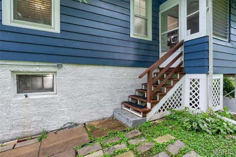 Tiny photo for 907 N Woodlawn Avenue, Kirkwood, MO 63122 (MLS # 26043290)