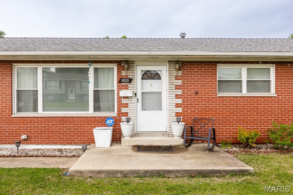 Photo 1 of 16 — 4025 Braden Avenue, Granite City, IL 62040