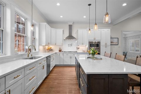 Tiny photo for 412 Hawbrook Court, Kirkwood, MO 63122 (MLS # 26011111)