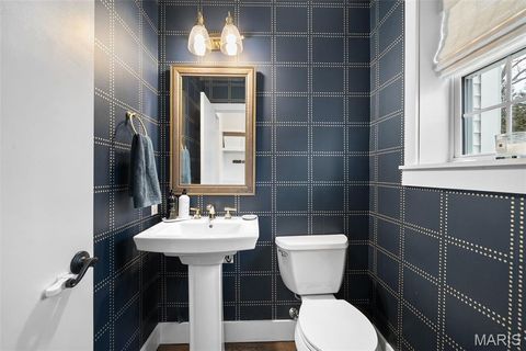 Tiny photo for 412 Hawbrook Court, Kirkwood, MO 63122 (MLS # 26011111)