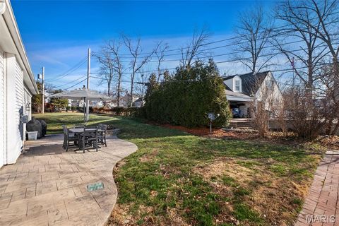 Tiny photo for 412 Hawbrook Court, Kirkwood, MO 63122 (MLS # 26011111)