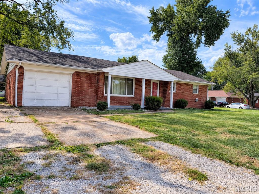 208 Hollandia Drive