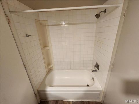 Tiny photo for 815 Portsdown Rd Rd, Ballwin, MO 63011 (MLS # 25074881)