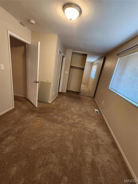 Tiny photo for 815 Portsdown Rd Rd, Ballwin, MO 63011 (MLS # 25074881)