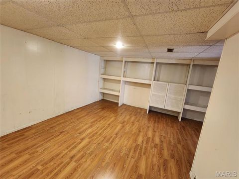 Tiny photo for 815 Portsdown Rd Rd, Ballwin, MO 63011 (MLS # 25074881)