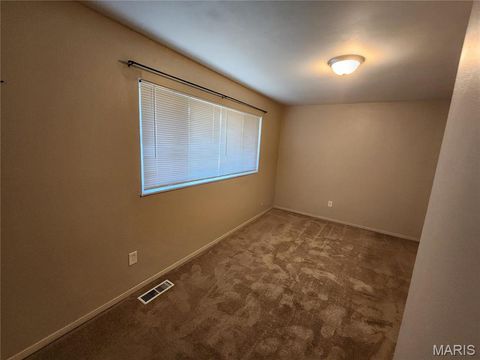 Tiny photo for 815 Portsdown Rd Rd, Ballwin, MO 63011 (MLS # 25074881)