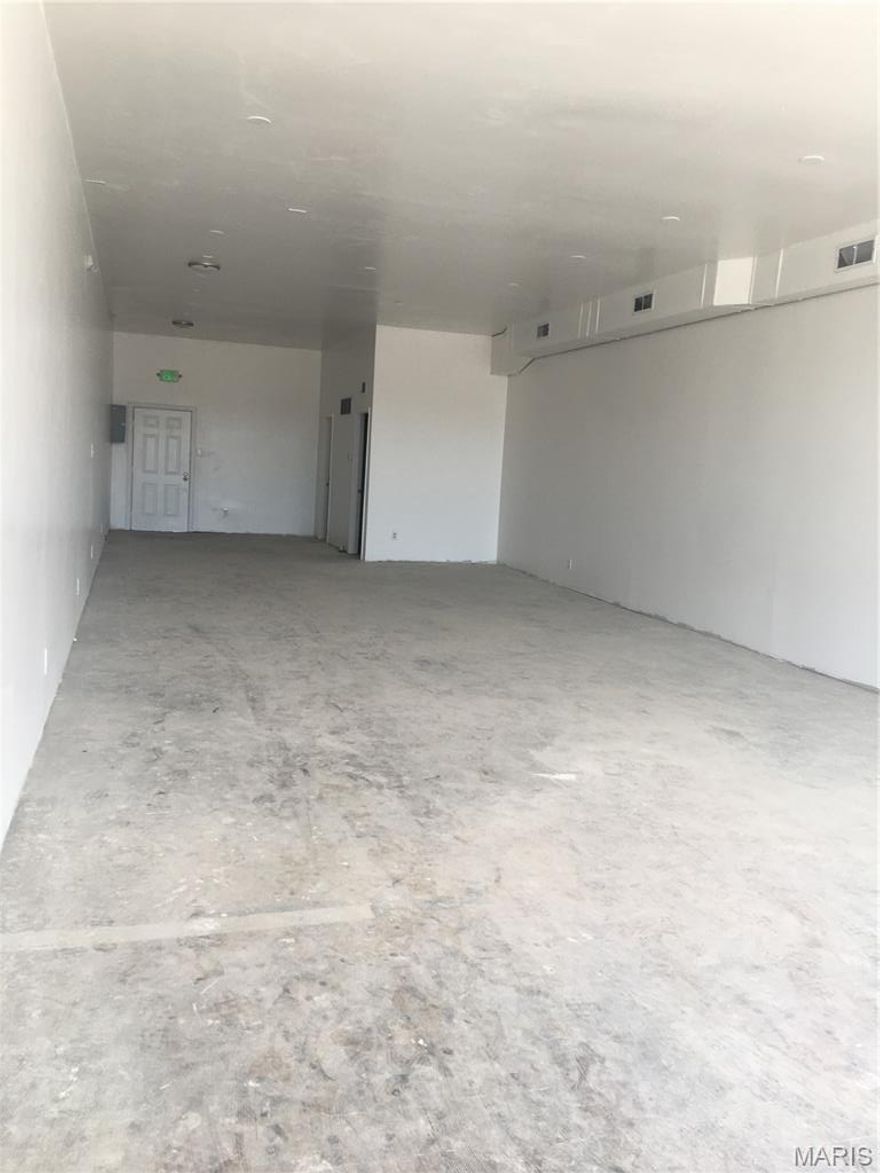 Highly trafficked and prominently visible! This space for lease features newer A/C and Furnace installed. It offers approximately 1,140 SQFT at a base rent of $14/SQFT/YR plus Triple Net. The Triple Net expense covers: prorated water, sewer, waste service, common area maintenance, property tax, property insurance, snow removal, parking lot sweeping, common area lighting cost. The current triple net is $5.61/SQFT/YR, subject to annual adjustments based on the previous year's expenses.  A minimum lease term of 3 years is required. We look an experienced business owner to occupy this space. No liquor/alcohol, No Vape and No Arcade business.