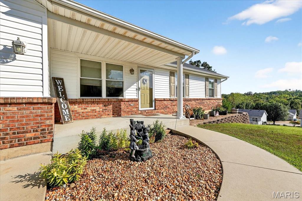 Arnold, Missouri 63010, United States, 3 Bedrooms Bedrooms, ,3 BathroomsBathrooms,Residential,Active,221847