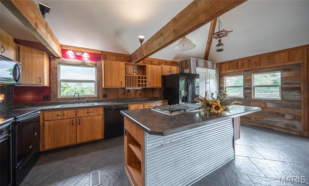 98 Whispering Pines Lane