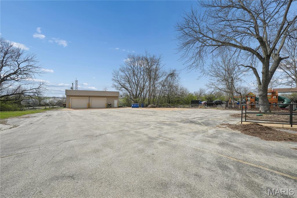 Voss Grove - Commercial Sale