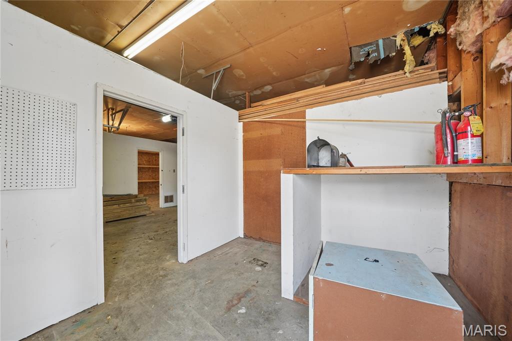 Voss Grove - Commercial Sale