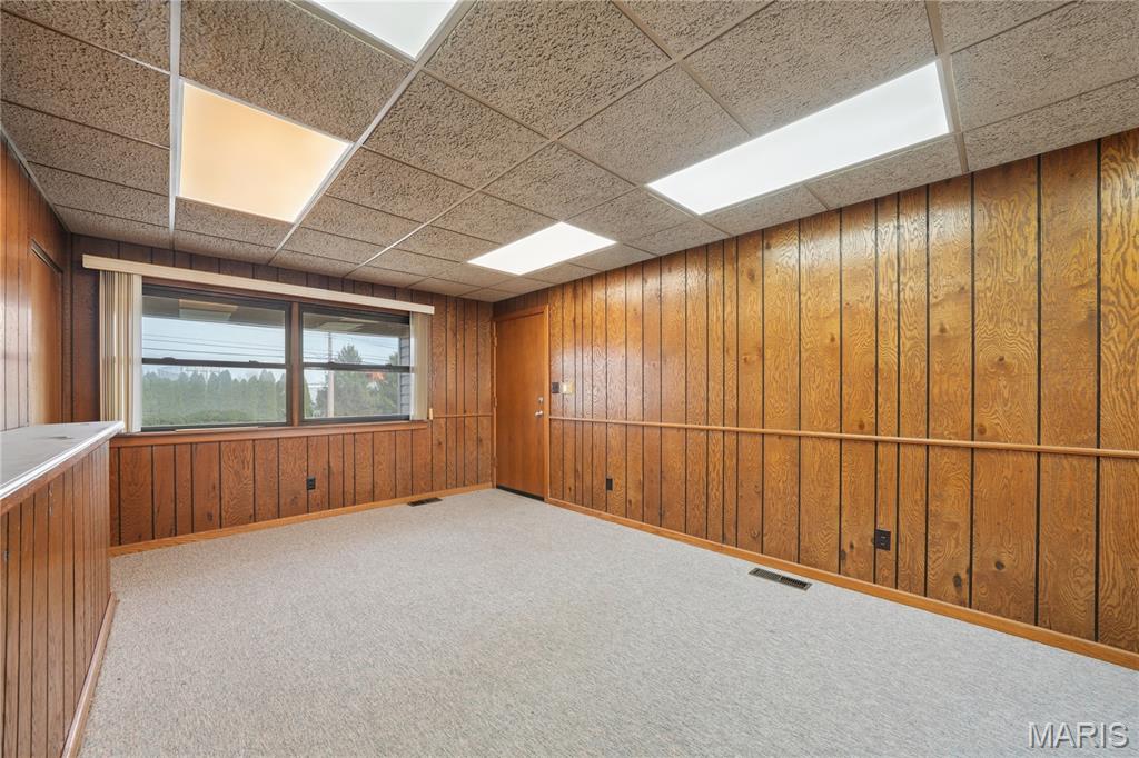 Voss Grove - Commercial Sale