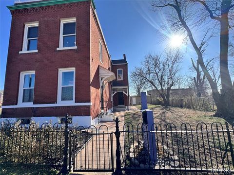 2116 E John Avenue St Louis MO 63107