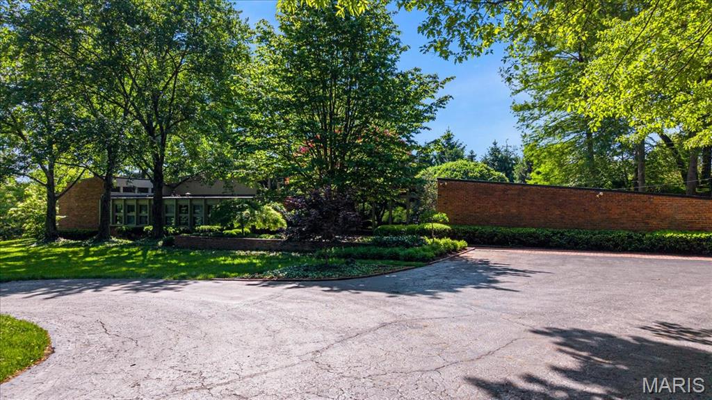 50 Creekwood Lane
