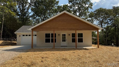 Photo of 1428 Rue Cynthia, Bonne Terre, MO 63628 (MLS # 26060730)