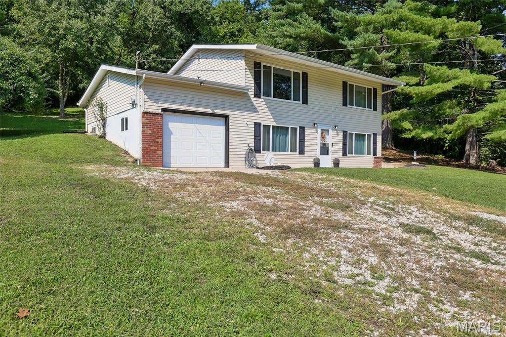 Photo of 2101 Linnus Drive, High Ridge, MO 63049 (MLS # 26052040)