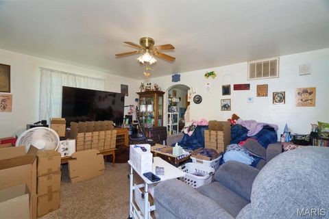Tiny photo for 505 S Linn Avenue, Belle, MO 65013 (MLS # 26028875)