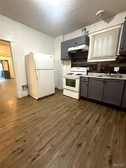 Tiny photo for 5651 Highland Avenue, St Louis, MO 63112 (MLS # 26058596)