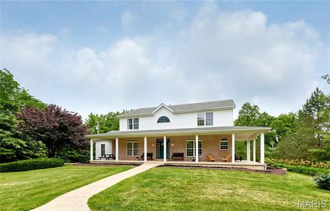 Tiny photo for 4 Hahn Estates Road, Winfield, MO 63389 (MLS # 25040222)