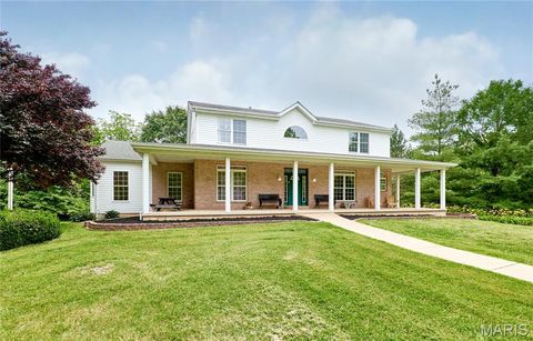 Tiny photo for 4 Hahn Estates Road, Winfield, MO 63389 (MLS # 25040222)