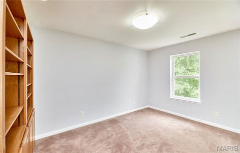 Tiny photo for 4 Hahn Estates Road, Winfield, MO 63389 (MLS # 25040222)