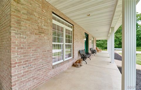 Tiny photo for 4 Hahn Estates Road, Winfield, MO 63389 (MLS # 25040222)