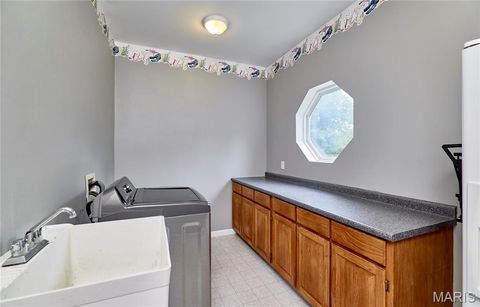 Tiny photo for 4 Hahn Estates Road, Winfield, MO 63389 (MLS # 25040222)
