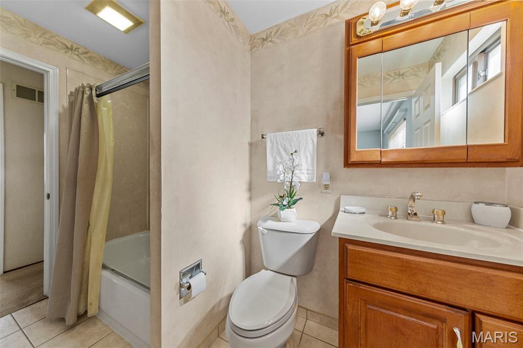 St Chas Hills #1 - Residential