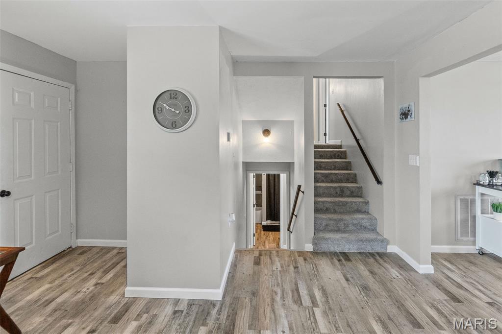 Jerseyville, Illinois 62052, United States, 4 Bedrooms Bedrooms, ,2 BathroomsBathrooms,Residential,Active,178645