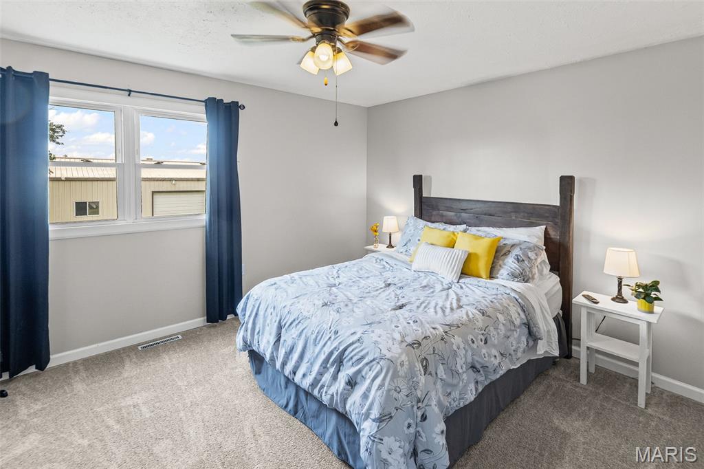 Jerseyville, Illinois 62052, United States, 4 Bedrooms Bedrooms, ,2 BathroomsBathrooms,Residential,Active,178645