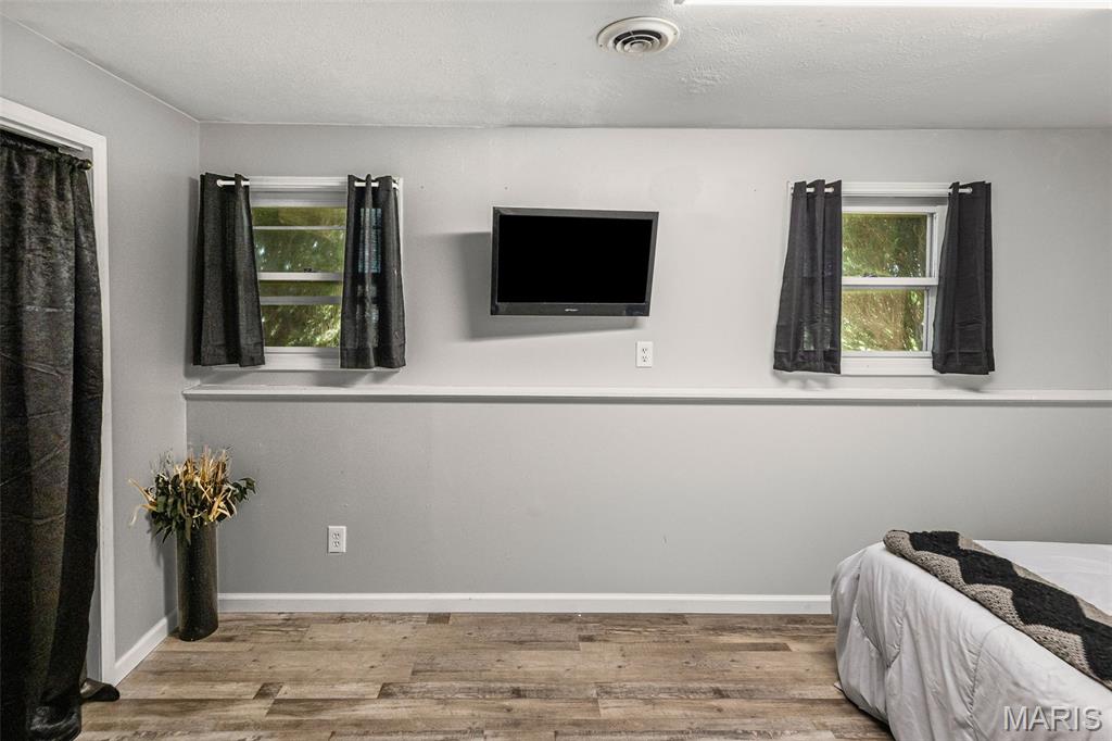 Jerseyville, Illinois 62052, United States, 4 Bedrooms Bedrooms, ,2 BathroomsBathrooms,Residential,Active,178645