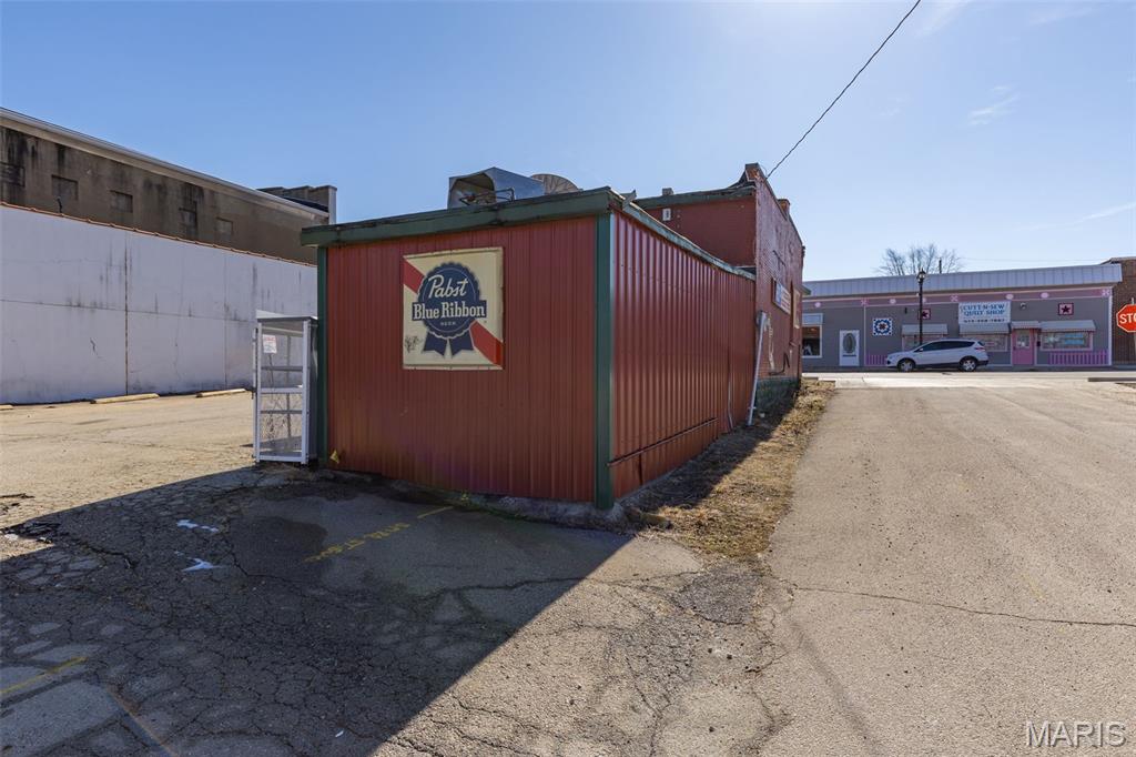 Bogytown - Commercial Sale