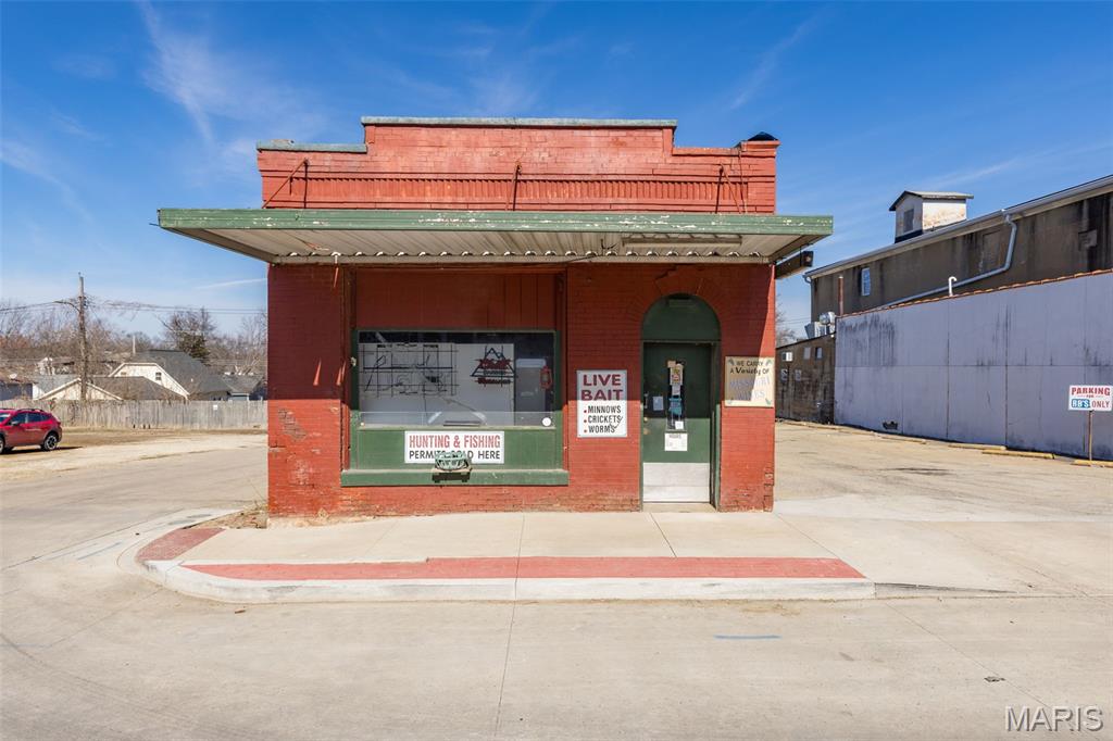 Bogytown - Commercial Sale