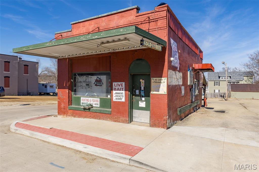 Bogytown - Commercial Sale