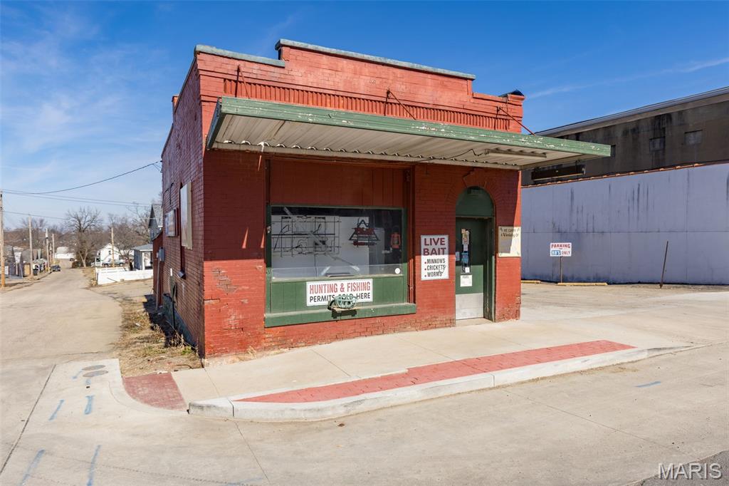 Bogytown - Commercial Sale