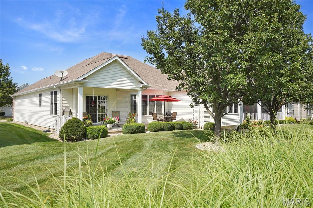 Lake St Louis, Missouri 63367, United States, 2 Bedrooms Bedrooms, ,2 BathroomsBathrooms,Residential,Pending,182341