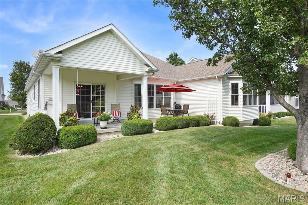 Lake St Louis, Missouri 63367, United States, 2 Bedrooms Bedrooms, ,2 BathroomsBathrooms,Residential,Pending,182341