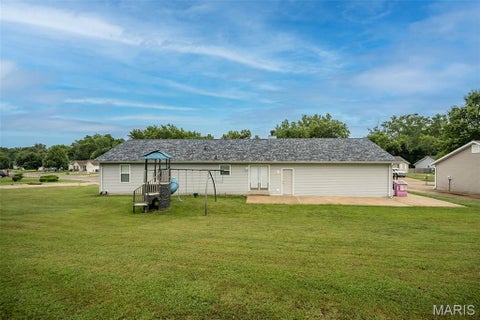 Tiny photo for 301 Excalibur Boulevard, Troy, MO 63379 (MLS # 26050178)