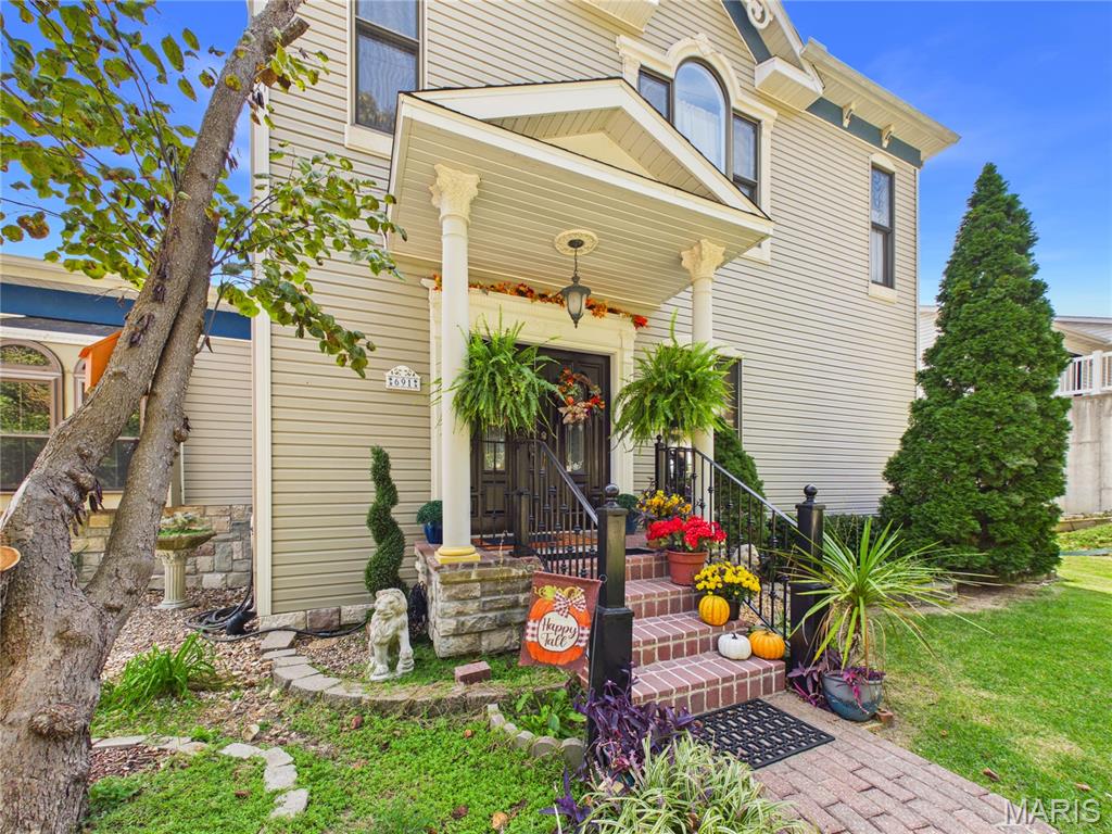 691 Bella Vista Drive