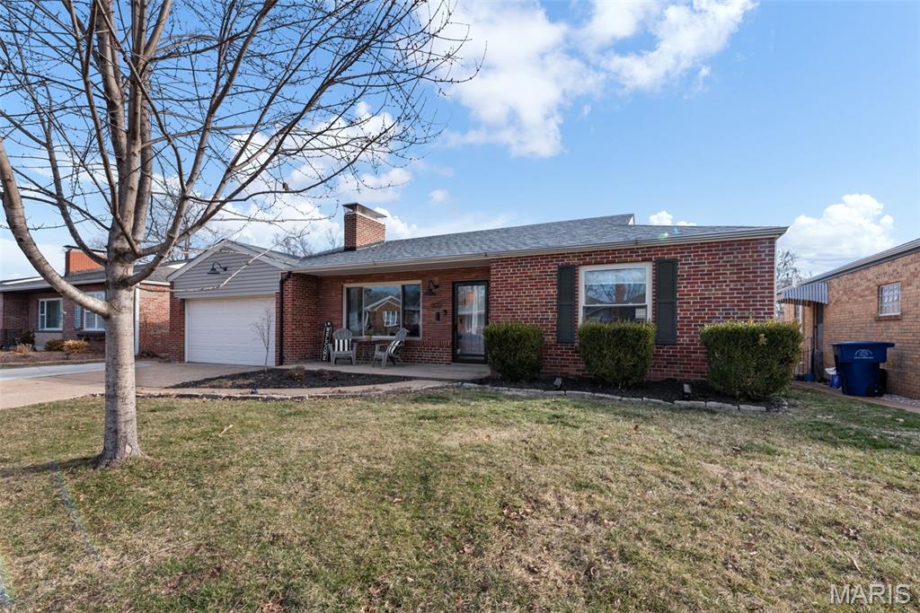 6034 Childress Avenue