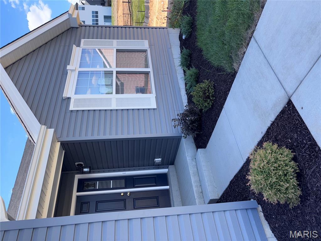 356 Winding Bluffs Court