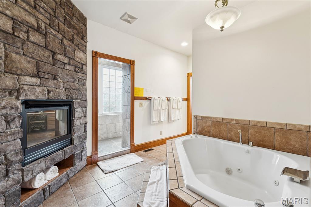 N/A - Commercial Sale