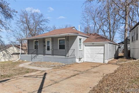 Photo of 7471 Sharon Drive, St Louis, MO 63136 (MLS # 26013206)